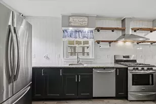 327 E Main St, Titusville, PA 16354 - Photo 20