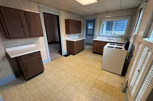 305 Liberty St, Franklin, PA 16323 - Photo 12