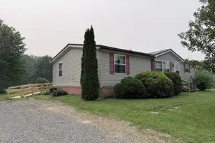 2148 Cranberry Rockland Rd, Kennerdell, PA 16374 - Photo 2