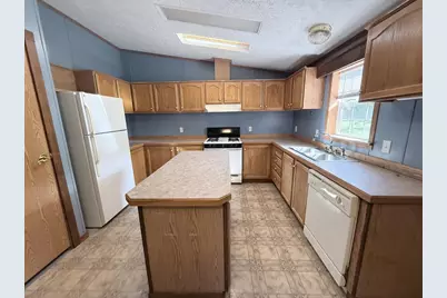 2148 Cranberry Rockland Rd, Kennerdell, PA 16374 - Photo 4