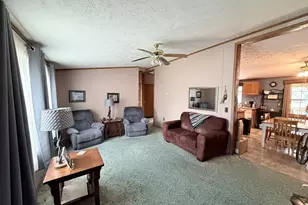 2148 Cranberry Rockland Rd, Kennerdell, PA 16374 - Photo 6
