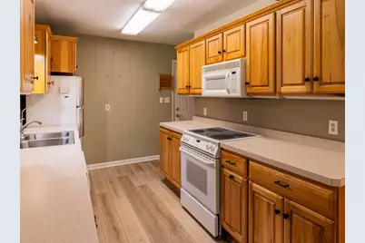 26 Woodbine Drive, Hempfield Township, PA 16125 - Photo 14