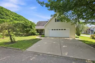 121 S Park St, Franklin, PA 16323 - Photo 48
