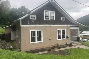 214 Myrtle St, Emlenton, PA 16373 - Photo 8