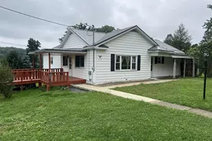 1107 Beighlea Ave, Franklin, PA 16323 - Photo 2