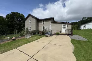 162 Infield Dr, Franklin, PA 16323 - Photo 2
