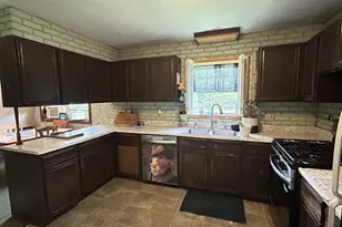 13577 Carpenter Rd, Randolph, PA 10649 - Photo 8