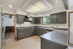 197 Sherman Heights S, Fairmount City, PA 16224 - Photo 10