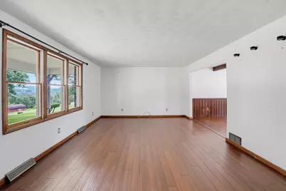 197 Sherman Heights S, Fairmount City, PA 16224 - Photo 4
