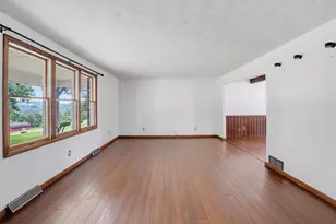 197 Sherman Heights S, Fairmount City, PA 16224 - Photo 4