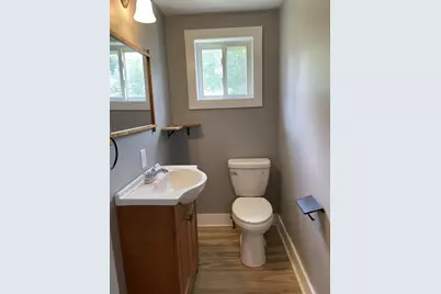 423 Liberty St, Franklin, PA 16323 - Photo 8