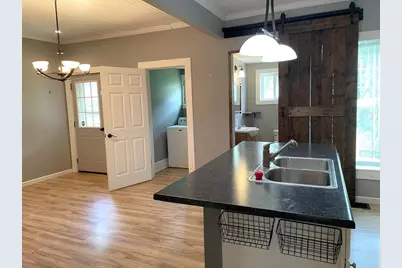 423 Liberty St, Franklin, PA 16323 - Photo 6