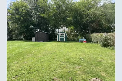 423 Liberty St, Franklin, PA 16323 - Photo 2