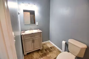 1107 Elm St, Franklin, PA 16323 - Photo 10