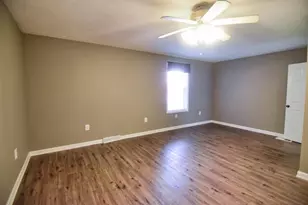 1107 Elm St, Franklin, PA 16323 - Photo 12