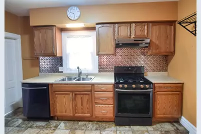 1107 Elm St, Franklin, PA 16323 - Photo 6