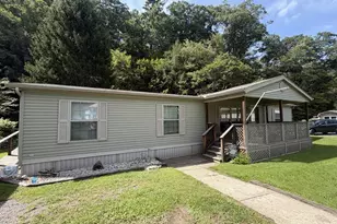 1447 Riverside Dr, Oil City, PA 16301 - Photo 2
