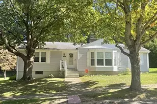 927 W 3rd St, Oil City, PA 16301 - Photo 1