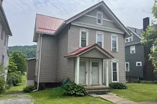 838 Elk St, Franklin, PA 16323 - Photo 1