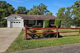 1319 Robinwood Dr, Clintonville, PA 16214 - Photo 1