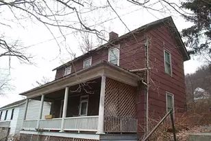 1319 Myrtle St, Franklin, PA 16323 - Photo 1