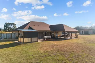 150 Pr 6421, Palestine, TX 75803 - Photo 32