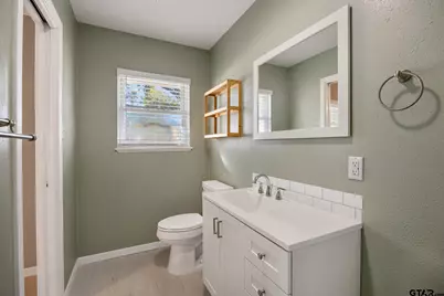 291 E Main, Van, TX 75790 - Photo 28