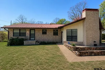 109 Maxine, Mineola, TX 75773 - Photo 1