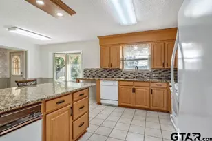7991 FM314, Ben Wheeler, TX 75754 - Photo 10