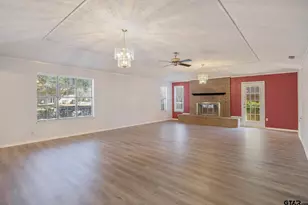 504 Woodland Hills Dr, Tyler, TX 75701 - Photo 2