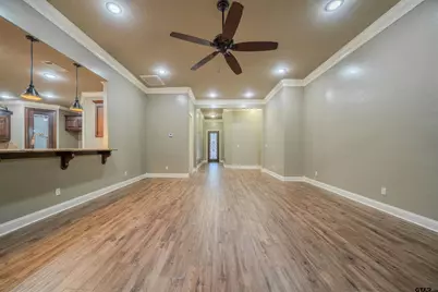 2114 W Hawkins Pkwy, Longview, TX 75605 - Photo 6