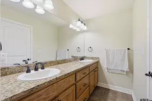 213 Freeman St, Lindale, TX 75771 - Photo 10