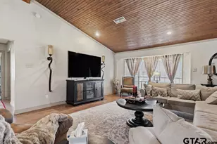 1887 Shiloh Estates Rd, Chandler, TX 75758 - Photo 6