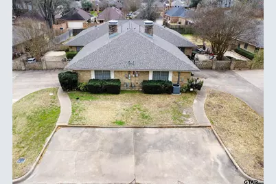113 & 115 E Heritage Drive, Tyler, TX 75703 - Photo 2