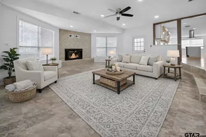 109 Maxine St, Mineola, TX 75773 - Photo 2