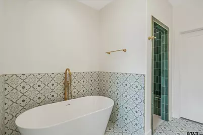 7146 Holly Square Ct., Tyler, TX 75703 - Photo 20