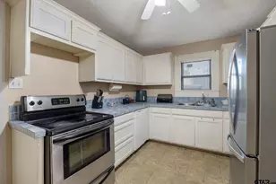 803 W Noble, Troup, TX 75789 - Photo 10