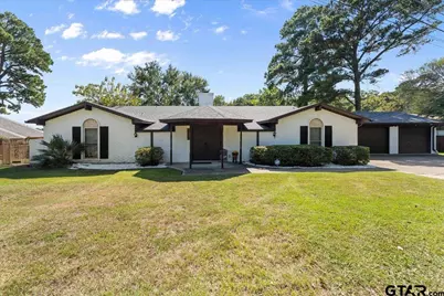 2002 W Lake Dr, Gladewater, TX 75647 - Photo 2