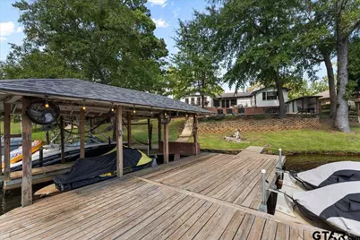 2002 W Lake Dr, Gladewater, TX 75647 - Photo 10