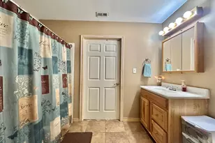 615 Carlisle Dr, Kilgore, TX 75662 - Photo 36