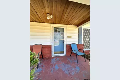 615 Carlisle Dr, Kilgore, TX 75662 - Photo 2