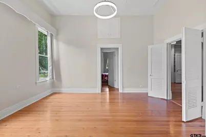 1419 N Sycamore St, Palestine, TX 75801 - Photo 10