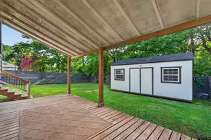 408 S Sycamore St, Palestine, TX 75801 - Photo 6