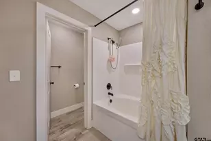 16030 Crossing Cir, Lindale, TX 75771 - Photo 16