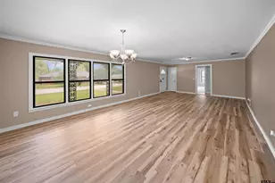 907 Henderson St, Jacksonville, TX 75766 - Photo 6
