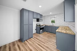 907 Henderson St, Jacksonville, TX 75766 - Photo 8