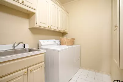 1418 Hollytree Place, Tyler, TX 75703 - Photo 32