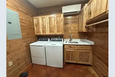 2424 Lake Park Lane, Jacksonville, TX 75766 - Photo 4