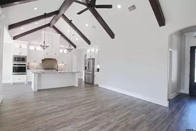 344 Duke Pl, Tyler, TX 75704 - Photo 10