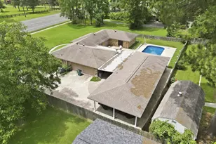 1302 W Sabine St, Carthage, TX 75633 - Photo 6